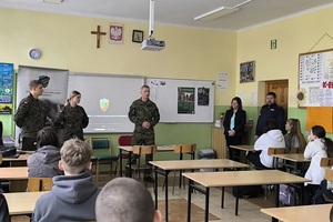 Poznawali tajniki służby 