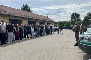 Poznawali sekrety służby