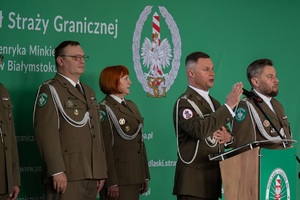 Uroczyste ślubowanie nowych funkcjonariuszy błogosławieństwo kapelanów