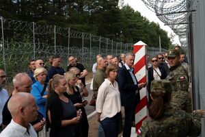 Wizyta przedstawicieli Szwedzkiego Uniwersytetu Obrony w POSG