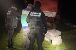 Zatrzymany mężczyzna w związku z przemytem papierosów