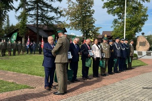 25 lat Placówki Straży Granicznej w Narewce wręczanie medali