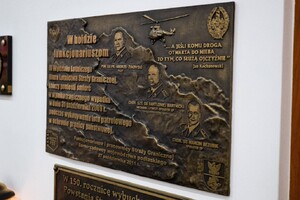Wspominamy funkcjonariuszy Straży Granicznej, którzy zginęli w katastrofie śmigłowca 