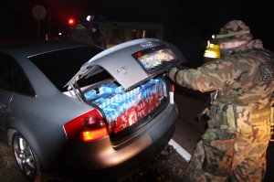 Uciekał z kontrabandą wartą ponad 184 tys. zł. 