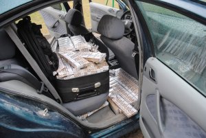 Skoda wypełniona papierosami 