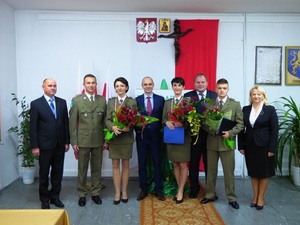 Pamiątkowe zdjęcie z bohaterami Roku 2015