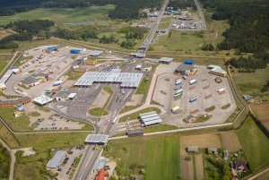 Widok z lotu ptaka na przejście graniczne Widok z lotu ptaka na przejście graniczne